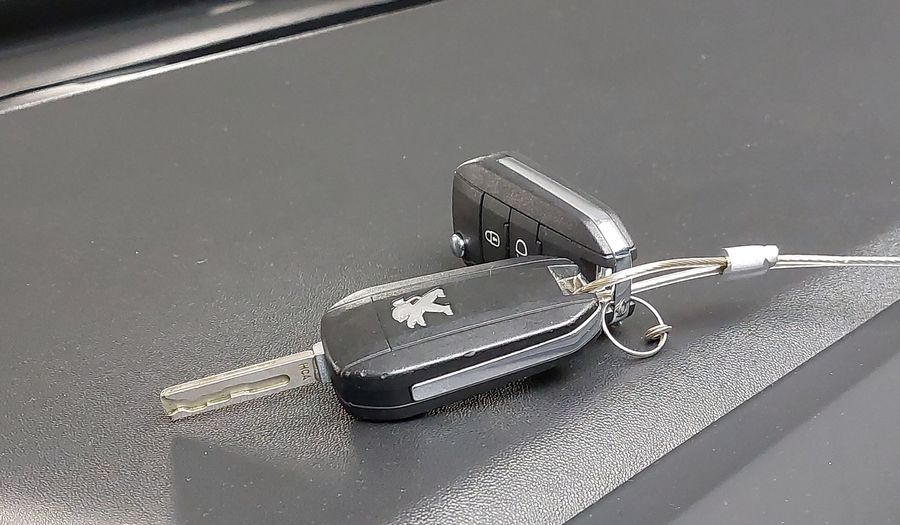 Peugeot 2008 1.6 ALLURE AUTO Suv 2019