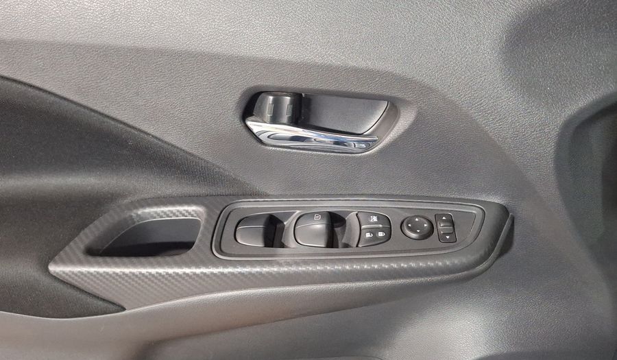 Nissan Versa 1.6 ADVANCE CVT Sedan 2025