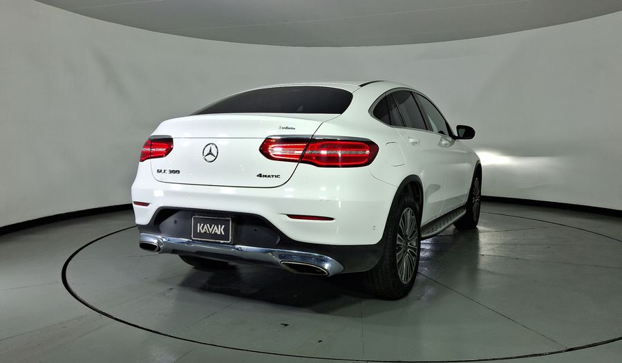 Mercedes Benz Clase Glc Coupe 2.0 GLC 300 COUPE AVANTGARDE AUTO 4WD Suv 2019