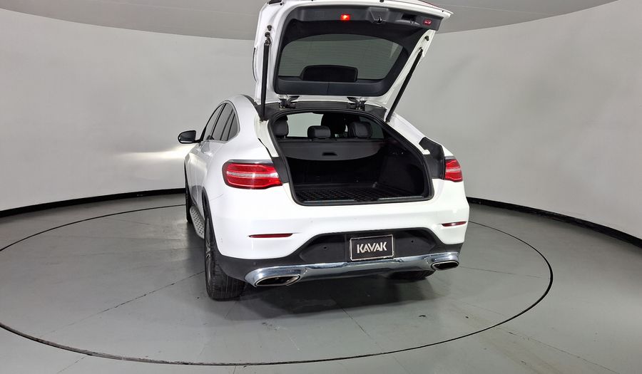 Mercedes Benz Clase Glc Coupe 2.0 GLC 300 COUPE AVANTGARDE AUTO 4WD Suv 2019