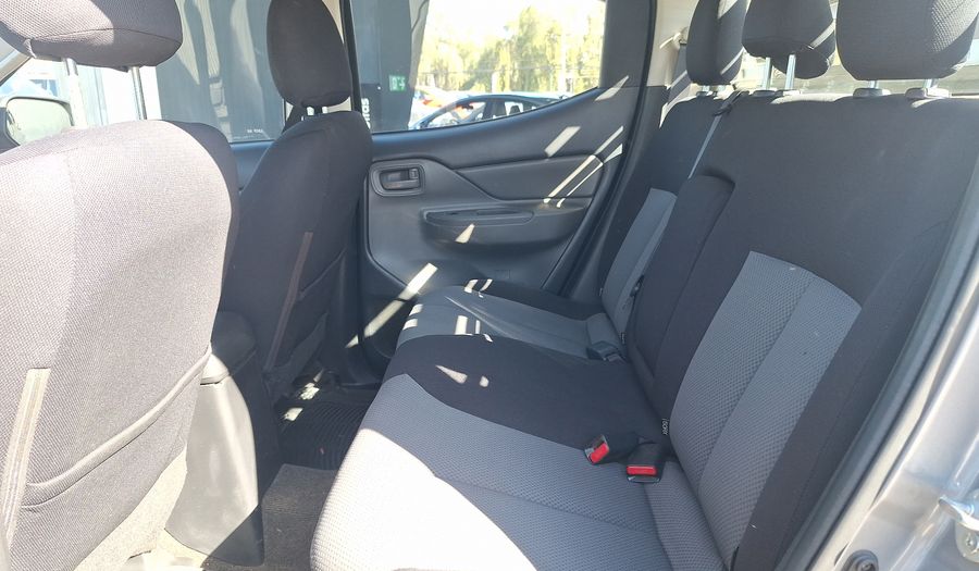 Mitsubishi L200 2.4 TD WORK DC CR Pickup 2019