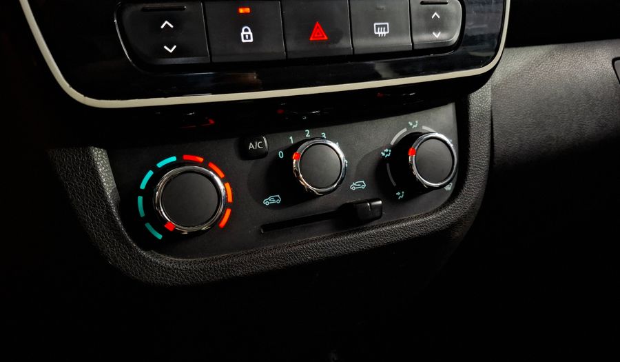 Renault Kwid 1.0 ICONIC Hatchback 2019