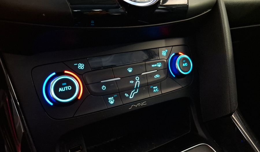 Ford Focus Iii 2.0 TITANIUM AT Hatchback 2017