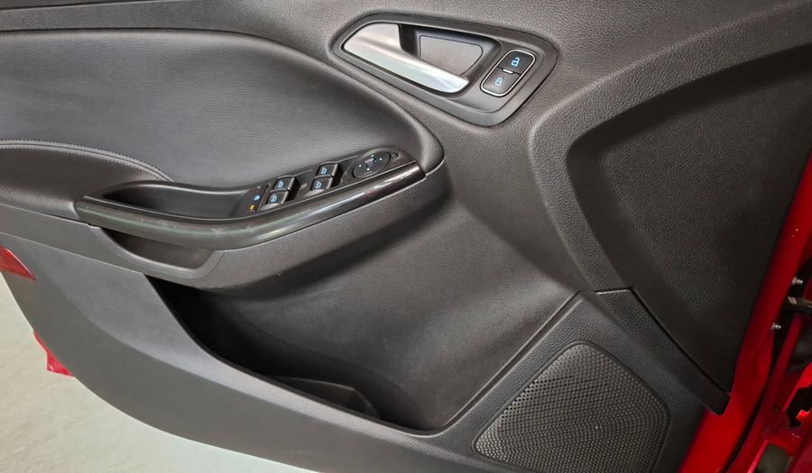 Ford Focus Iii 2.0 TITANIUM AT Hatchback 2017