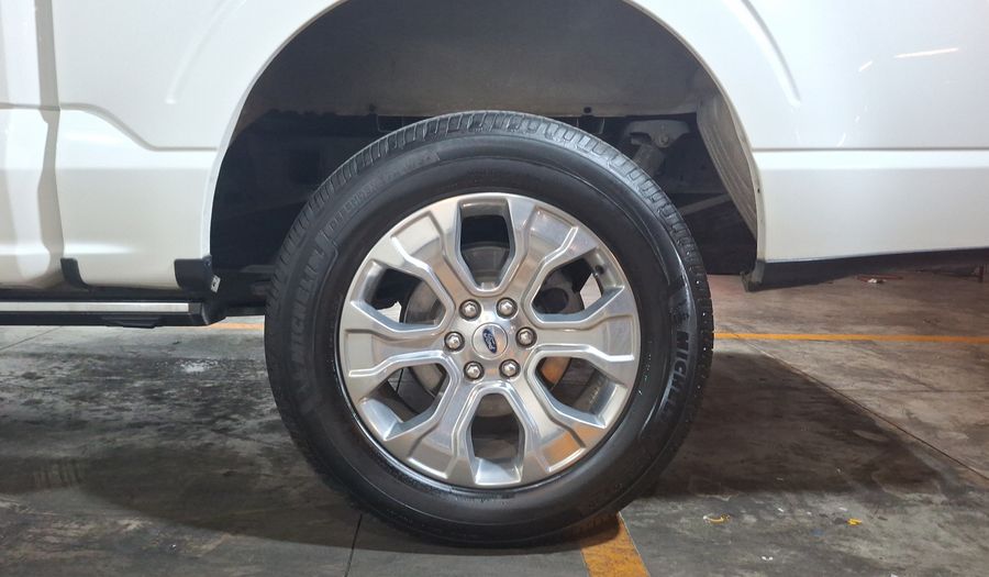 Ford Lobo 3.5 LOBO ECOBOOST PLATINUM CREW CAB 4WD Pickup 2021