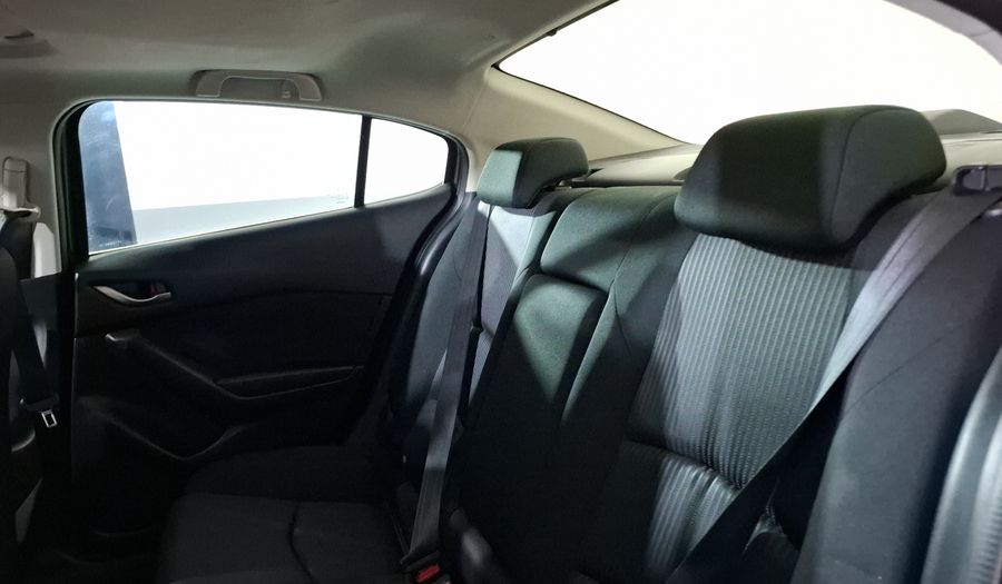 Mazda 3 2.5 SEDÁN S TA Sedan 2015