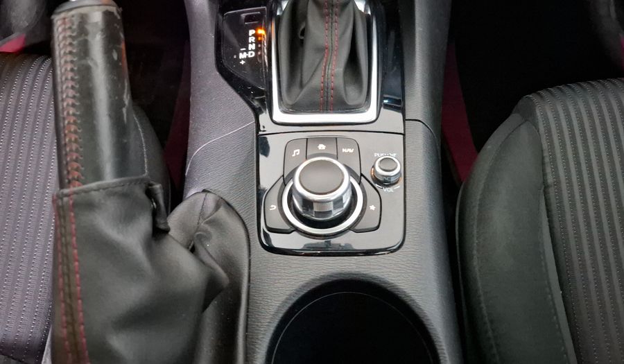 Mazda 3 2.5 SEDÁN S TA Sedan 2015