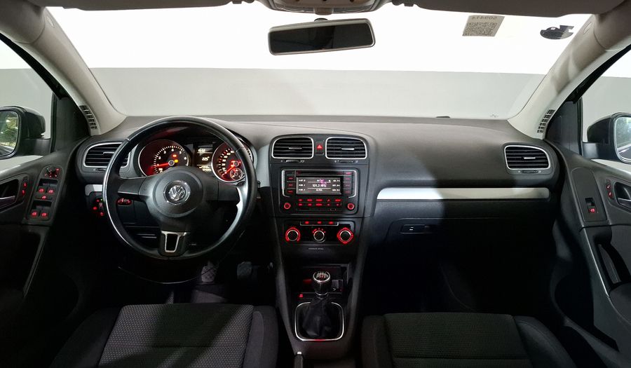 Volkswagen Golf 1.4 TURBO MT Hatchback 2013