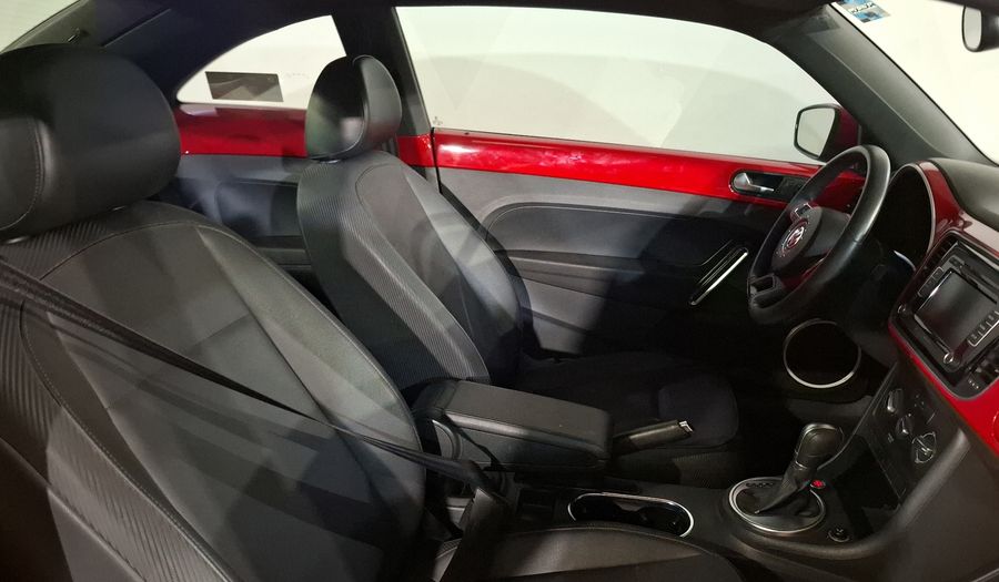 Volkswagen Beetle 2.5 SPORT TIPTRONIC Hatchback 2015