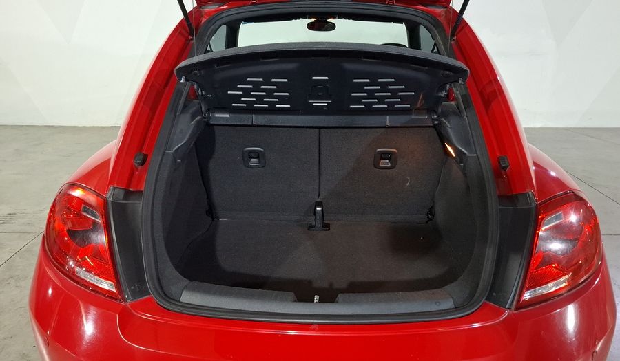 Volkswagen Beetle 2.5 SPORT TIPTRONIC Hatchback 2015
