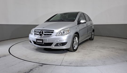 Mercedes Benz • Clase B