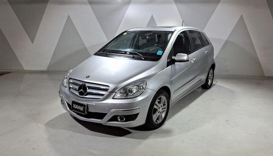 Mercedes Benz • Clase B