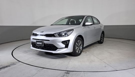 2021 • 41,000 km • Automático