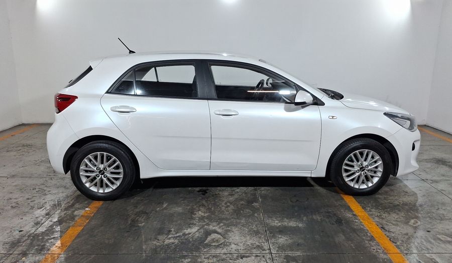 Kia Rio 1.6 LX Hatchback 2020