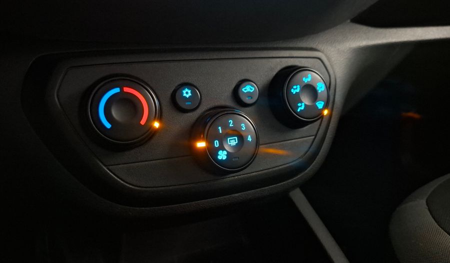 Chevrolet Spin 1.8 LT 5S Minivan 2015