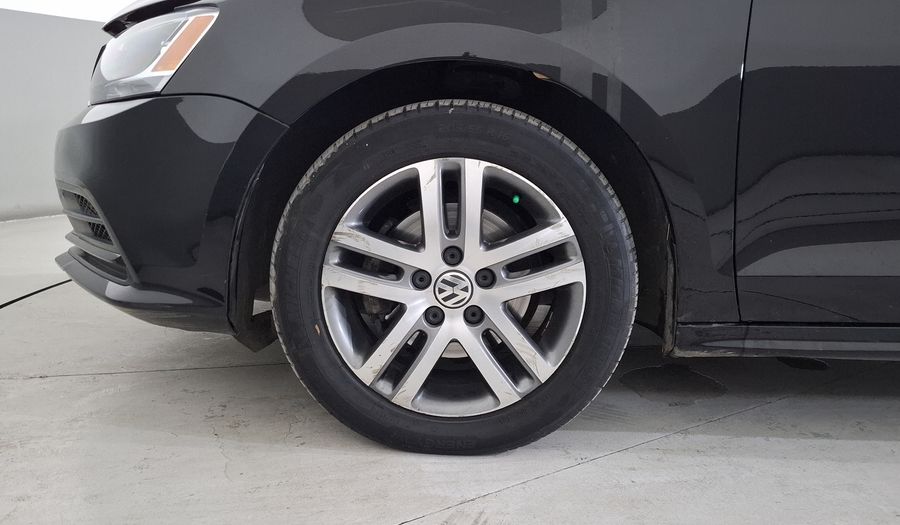 Volkswagen Jetta 2.0 LIVE TIP. Sedan 2016