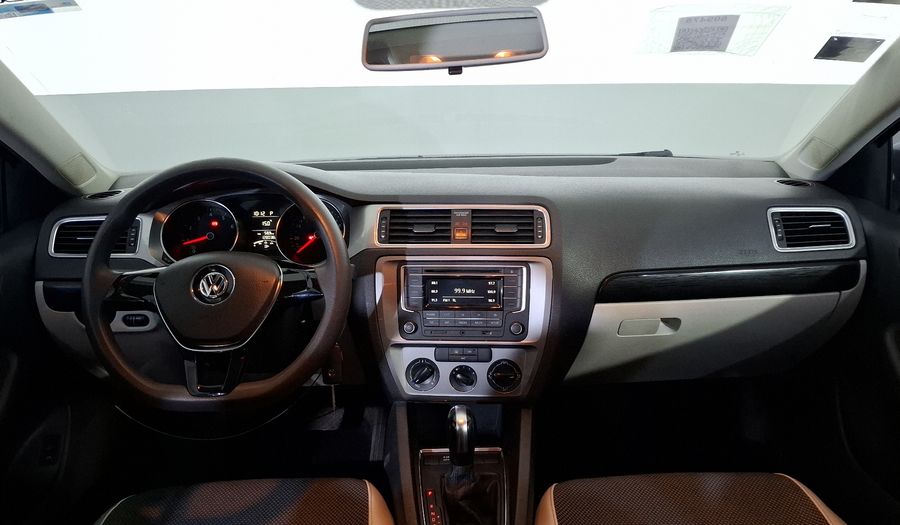 Volkswagen Jetta 2.0 LIVE TIP. Sedan 2016