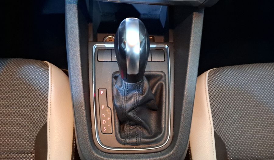 Volkswagen Jetta 2.0 LIVE TIP. Sedan 2016