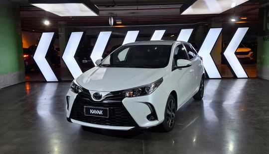 Toyota • Yaris