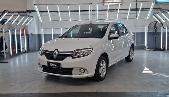 Renault • Logan