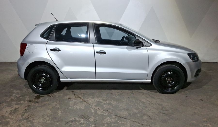 Volkswagen Polo 1.6 STARTLINE AUTO Hatchback 2020
