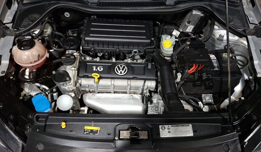 Volkswagen Polo 1.6 STARTLINE AUTO Hatchback 2020