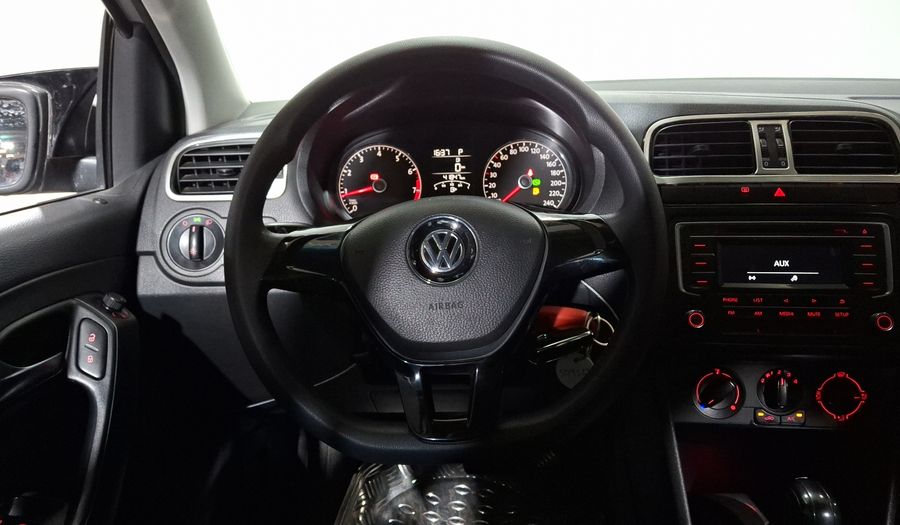 Volkswagen Polo 1.6 STARTLINE AUTO Hatchback 2020