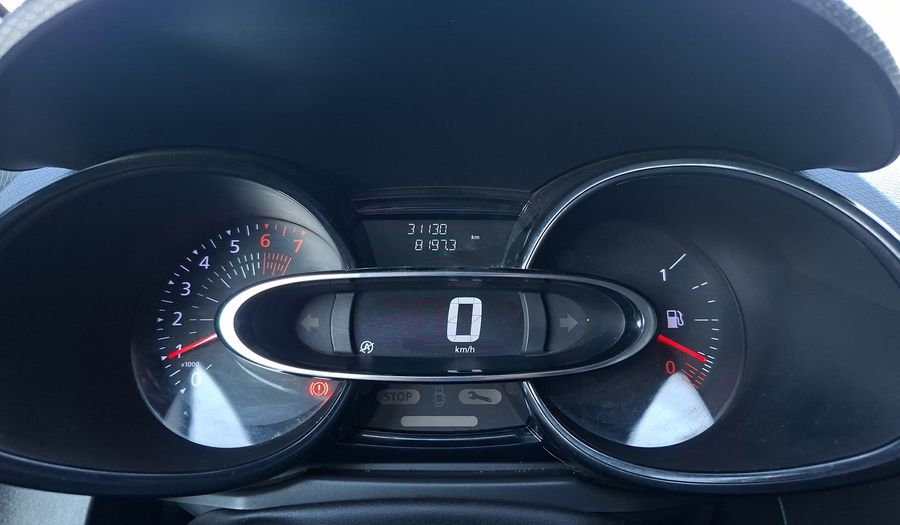 Renault Clio 0.9T AUTHENTIQUE Hatchback 2021