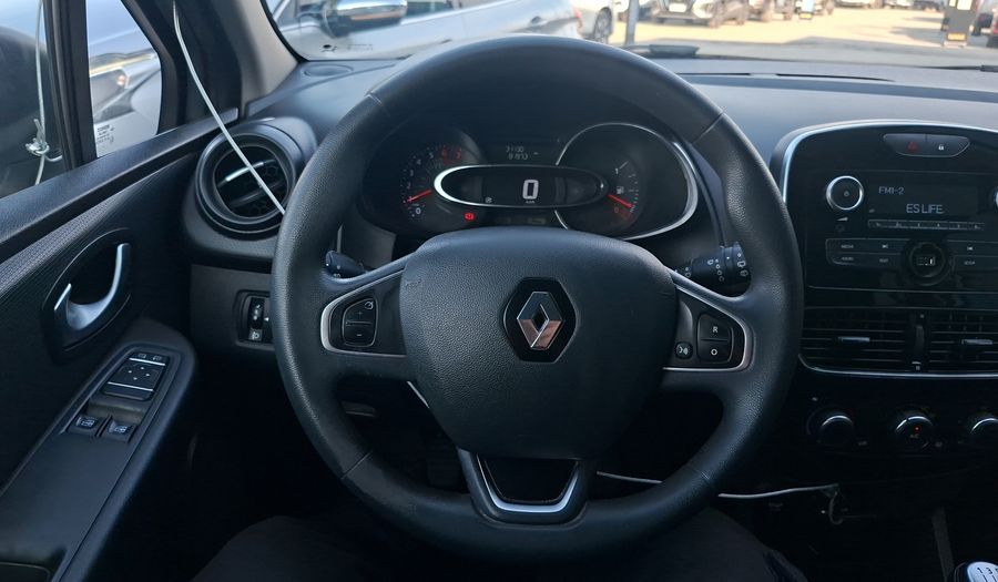 Renault Clio 0.9T AUTHENTIQUE Hatchback 2021