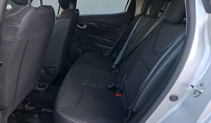 Renault Clio 0.9T AUTHENTIQUE Hatchback 2021