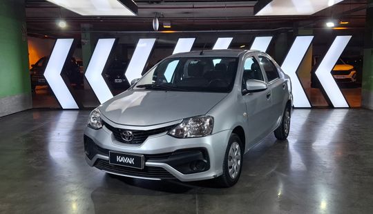 Toyota • Etios