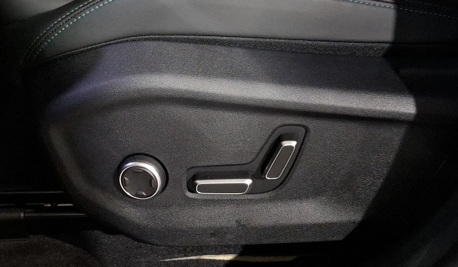 Geely Monjaro 2.0 GF AUTO AWD Suv 2026