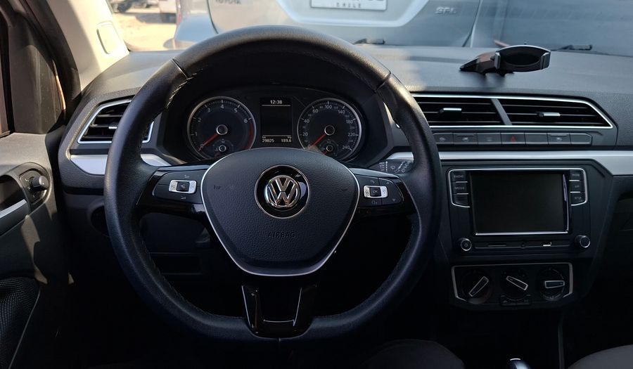 Volkswagen Gol 1.6 AUTO HIGHLINE Hatchback 2022