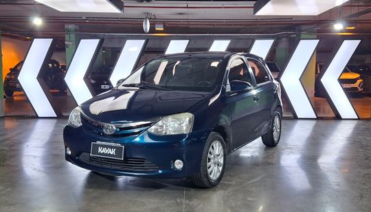 Toyota • Etios