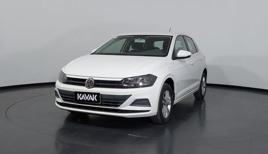 Volkswagen • Polo
