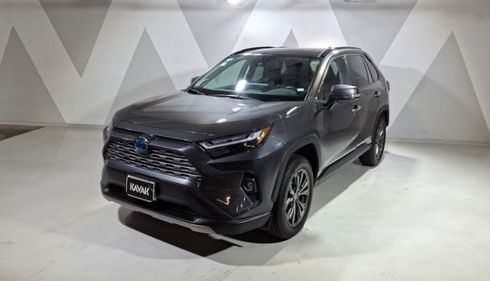 Toyota • RAV4