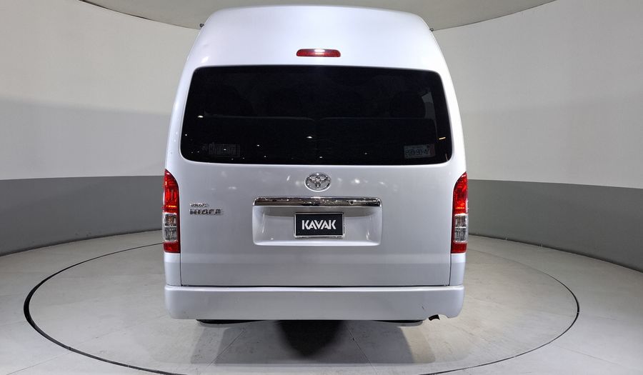 Toyota Hiace 2.7 COMMUTER S-LONG Van 2017