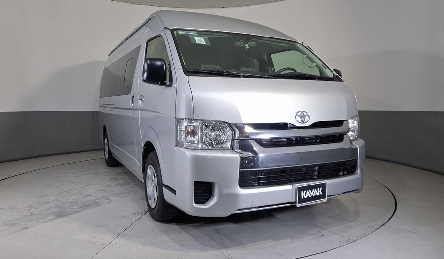 Toyota Hiace 2.7 COMMUTER S-LONG Van 2017