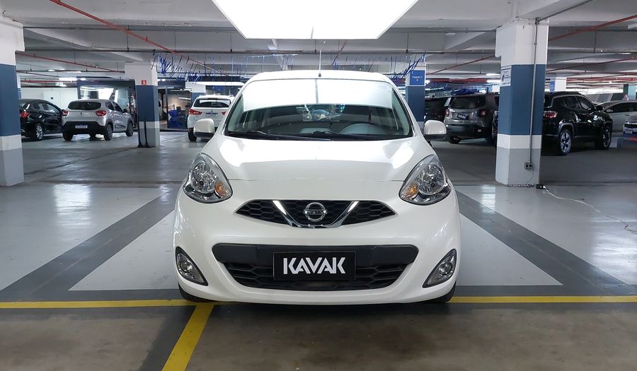 Nissan March 1.0 SV Hatchback 2016