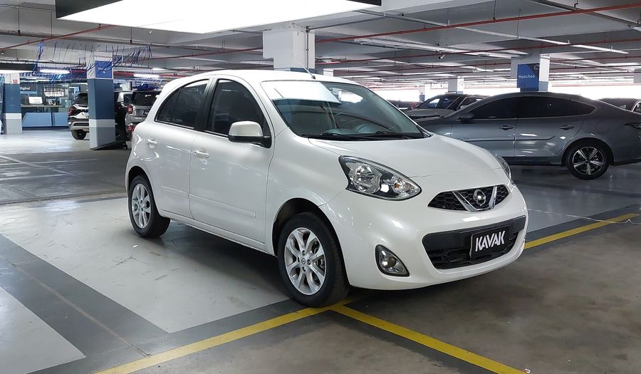 Nissan March 1.0 SV Hatchback 2016