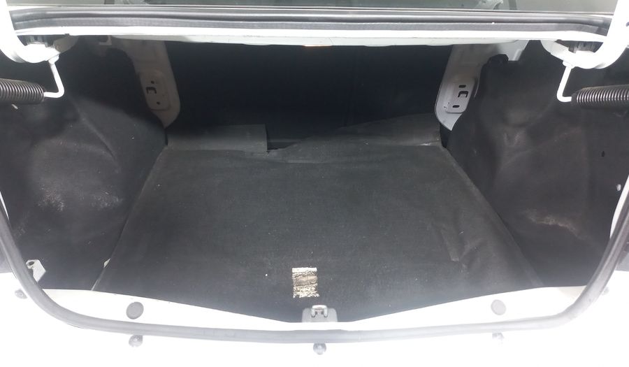 Renault Logan 1.6 DYNAMIQUE MT Sedan 2015
