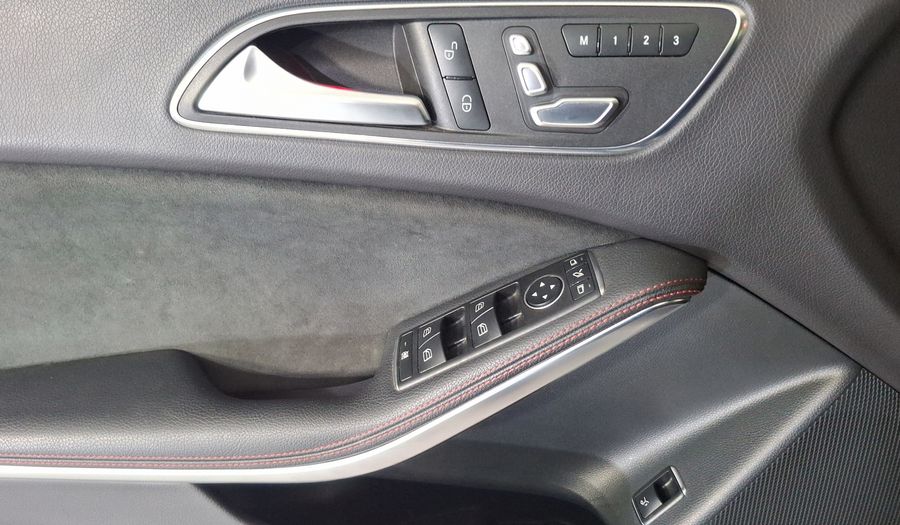 Mercedes Benz Clase Gla 2.0 GLA 250 SPORT DCT Suv 2020