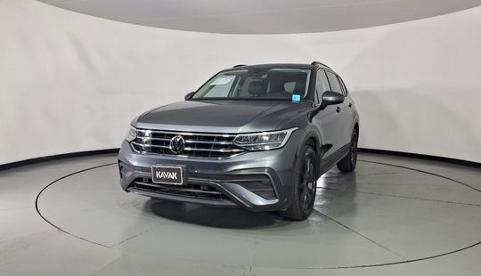 Volkswagen • Tiguan