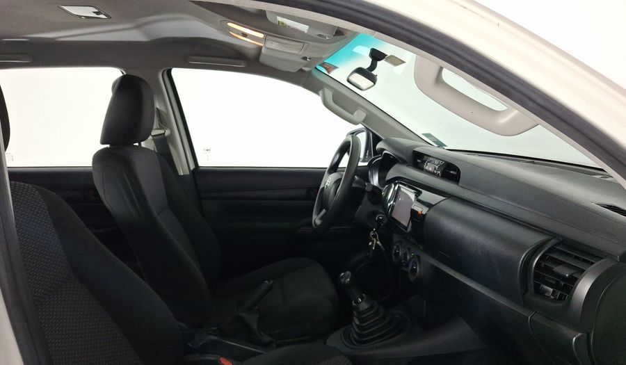 Toyota Hilux 2.7 DOBLE CABINA SR (D-CAB MID) Pickup 2020