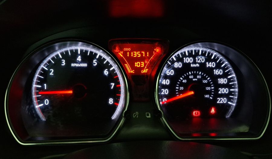 Nissan Note 1.6 SENSE Hatchback 2015