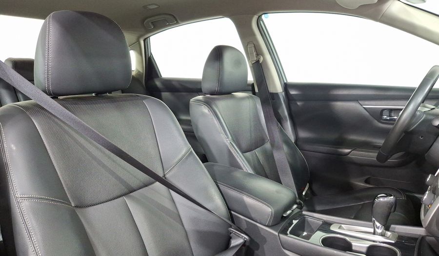 Nissan Altima 2.5 ADVANCE CVT Sedan 2017