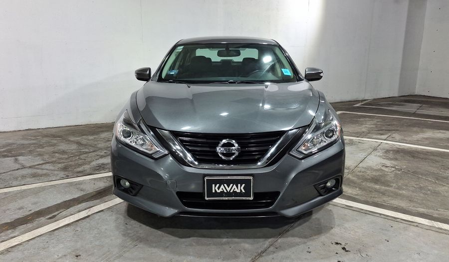 Nissan Altima 2.5 ADVANCE CVT Sedan 2017