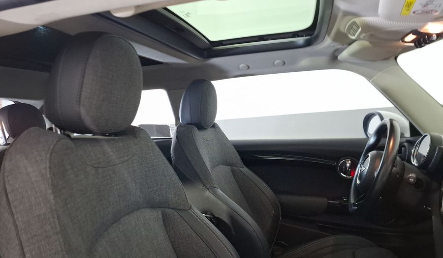 Mini Cooper 1.5 COOPER CHILI AT Hatchback 2017