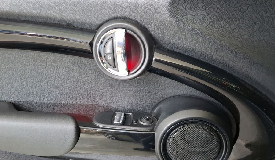 Mini Cooper 1.5 COOPER CHILI AT Hatchback 2017