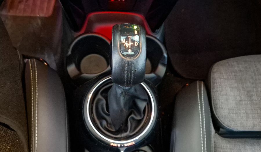 Mini Cooper 1.5 COOPER CHILI AT Hatchback 2017